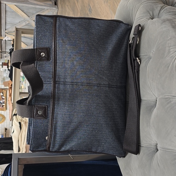 THIRTY-ONE Suite Success Tote in Navy Tweed with Brown Accents - Picture 1 of 17